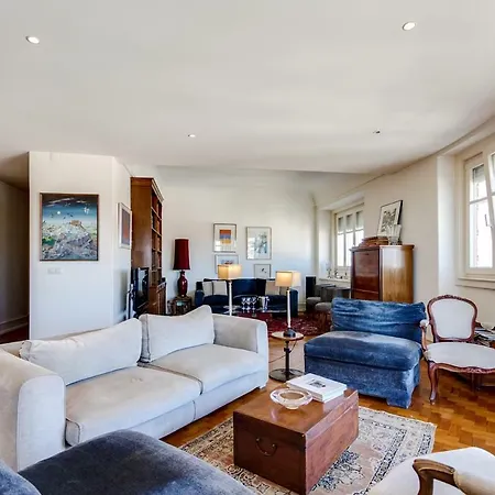 Elegant With Panoramic View In The Heart Of *